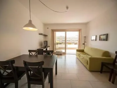 Axa Palace Da Vinci Hotel